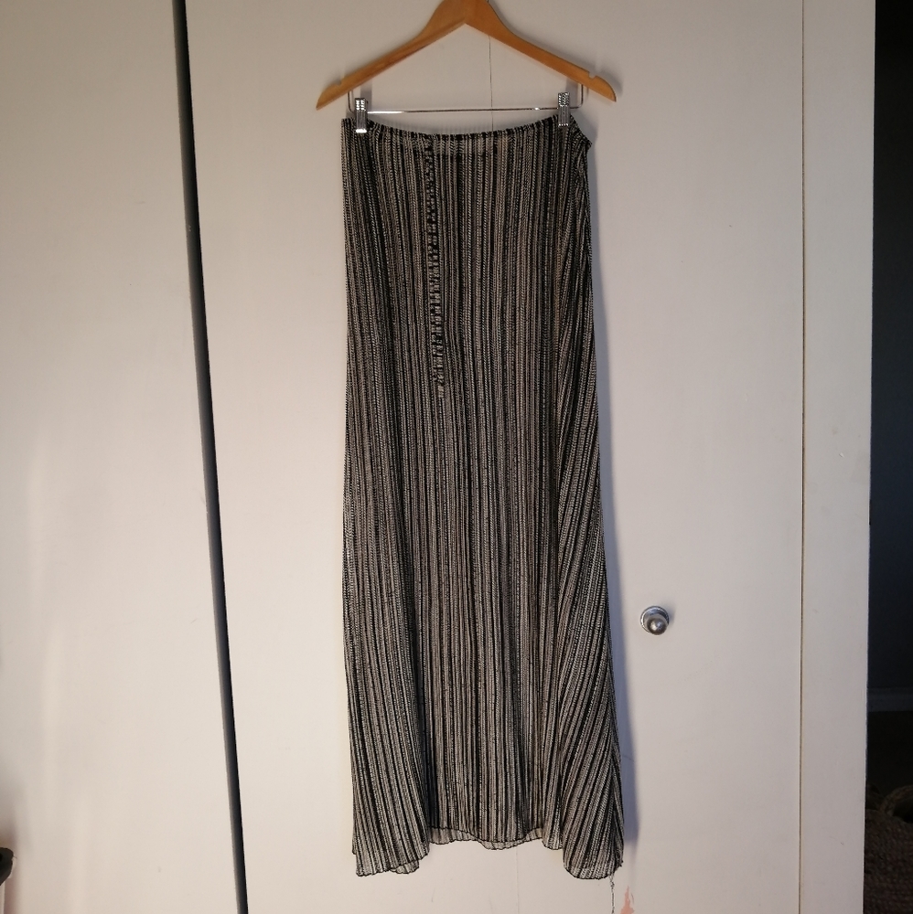 JordanTaylor Maxi Skirt ~ Size Large
